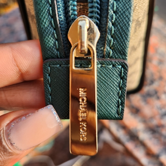 MK Selma Satchel Leather Handbag Medium - Picture 8 of 8